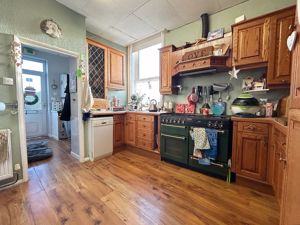 Flat One Kitchen- click for photo gallery